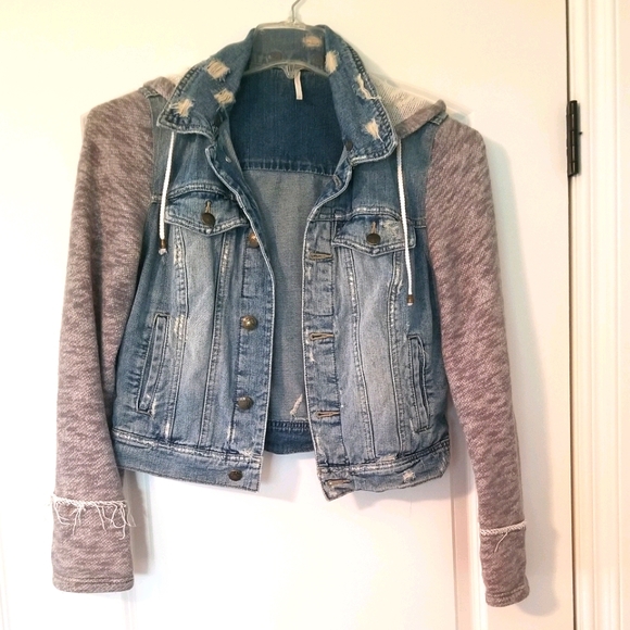 Free People denim jacket with knit sleeves - Picture 2 of 5